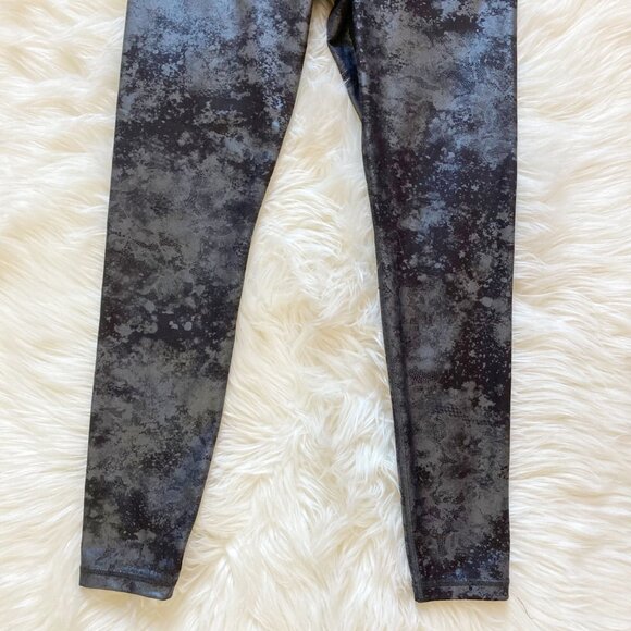 Athleta Gray Silver Metallic Pearl Shine Elation Misty Lace High Waist Leggings - Picture 4 of 9